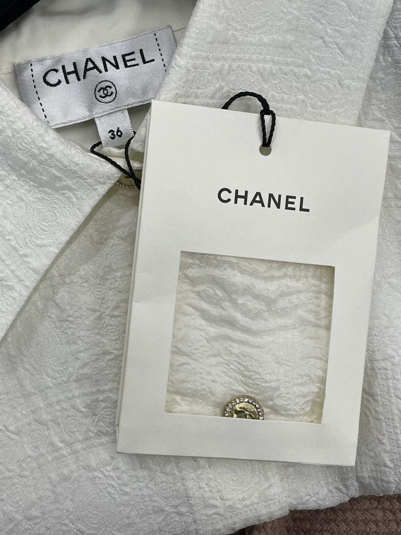 Chanel Chanel 26C early spring vacation white silk jacquard dark Size XS / US 0-2 / IT 36-38 - 4 Thumbnail
