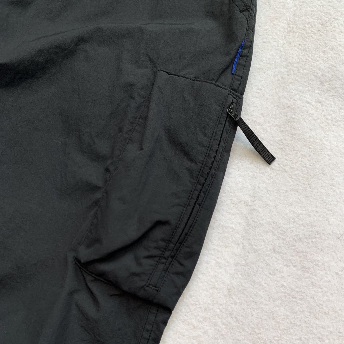 GOODENOUGH × Good Enough × Japanese Brand 2000s GDEH (Goodenough) Nylon 3D Pocket Cargo Pants Size US 30 / EU 46 - 4 Thumbnail