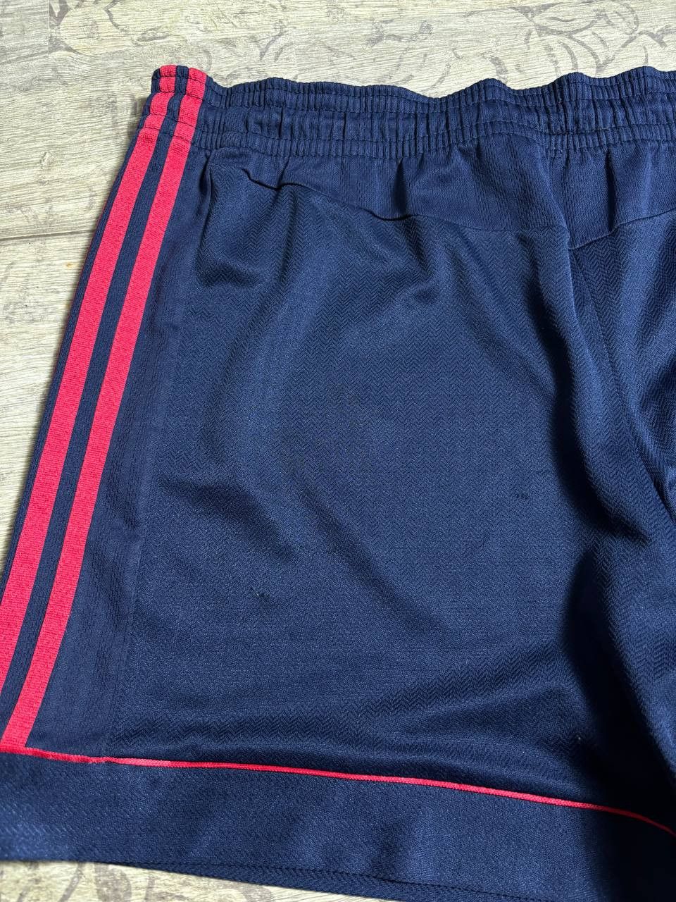 Adidas Spain 98/00 Home Adidas Rare shorts Size US 32 / EU 48 - 5 Thumbnail