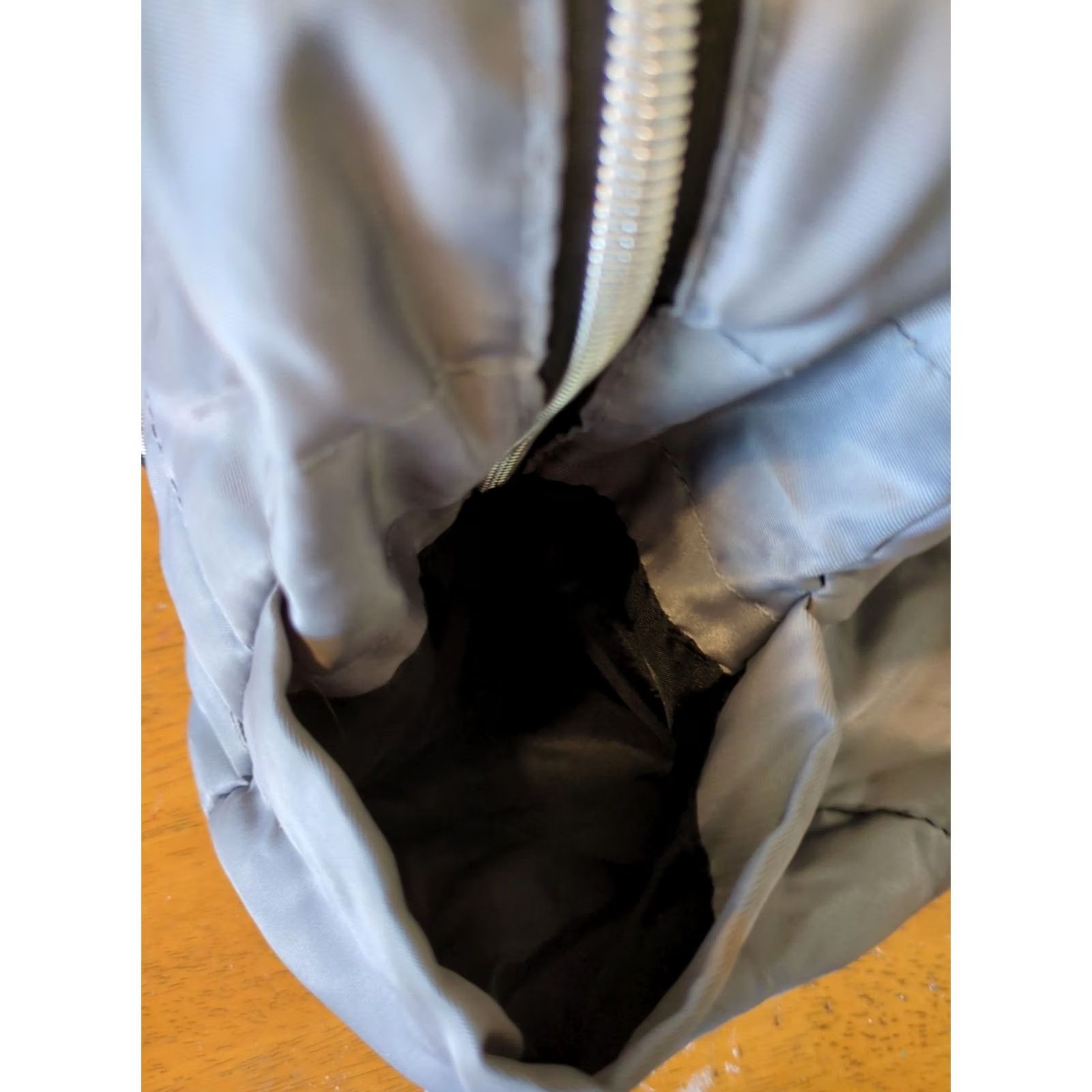 Vintage DSW Duffle Bag Travel Satin Gray Medium Zippered Pocket Women Canvas Polyester Lightweight Nylon Top Handle 13 in Strap Drop 11-13 in Size ONE SIZE - 7 Thumbnail