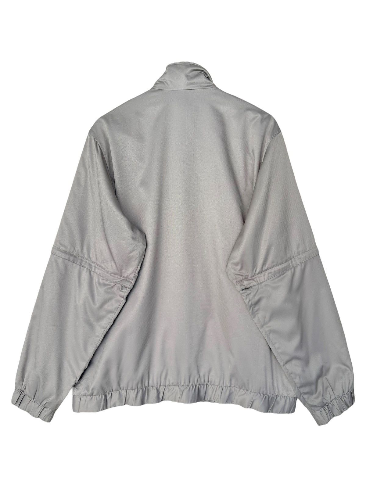 Nike × Vintage Vintage 2000s Nike Zipper Grey Light Jacket Size US XL / EU 56 / 4 - 2 Thumbnail