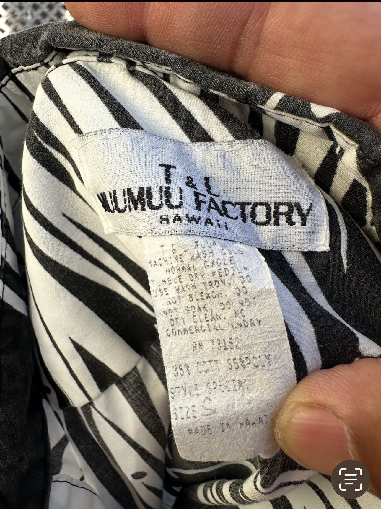 Other PreOwned T&L Muumuu Factory Men's Hawaiian Shirt Small Black Size US S / EU 44-46 / 1 - 4 Thumbnail