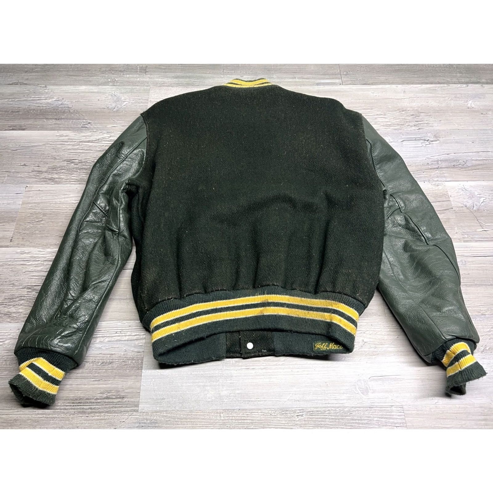 Vintage DeLONG Varsity Jacket Wool / Leather ISA Made Green Yellow Green Bay Packers 40 Mens Jacket Vintage 70s 80s 90s Size US XXS / EU 40 - 2 Thumbnail
