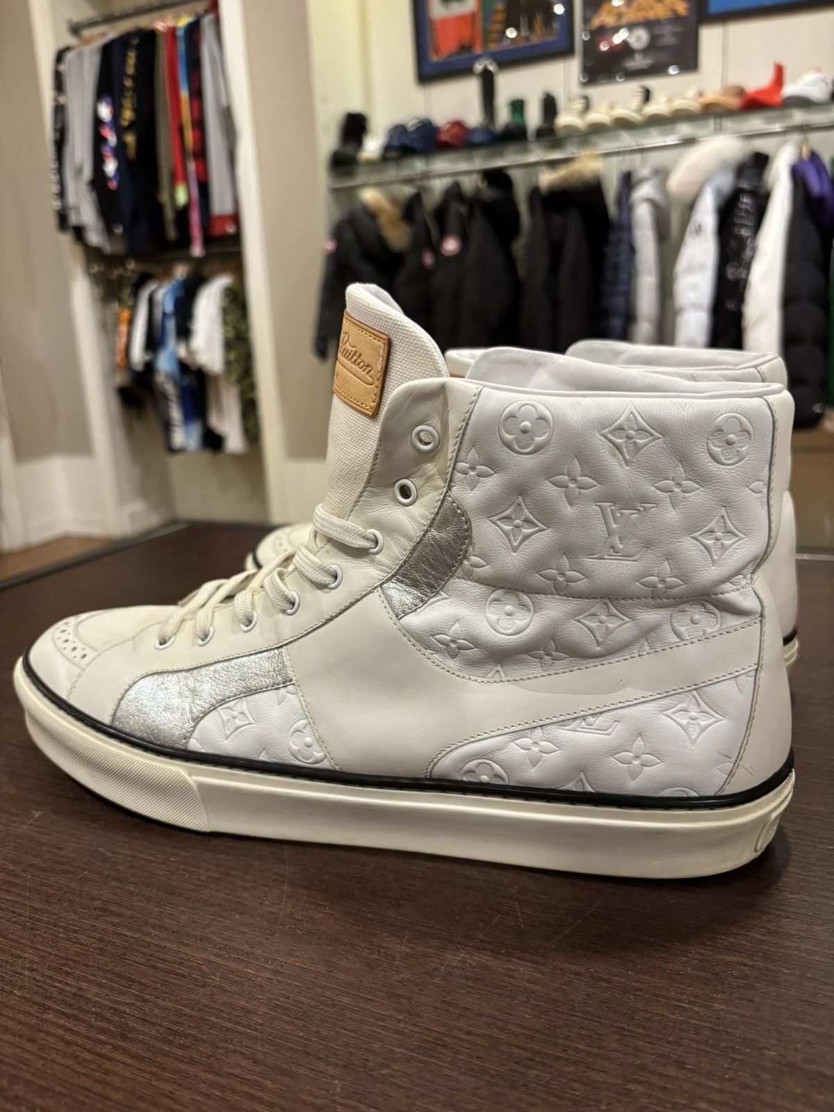 Louis Vuitton Louis Vuitton White Leather Trainers Size US 11 / EU 44 - 7 Thumbnail