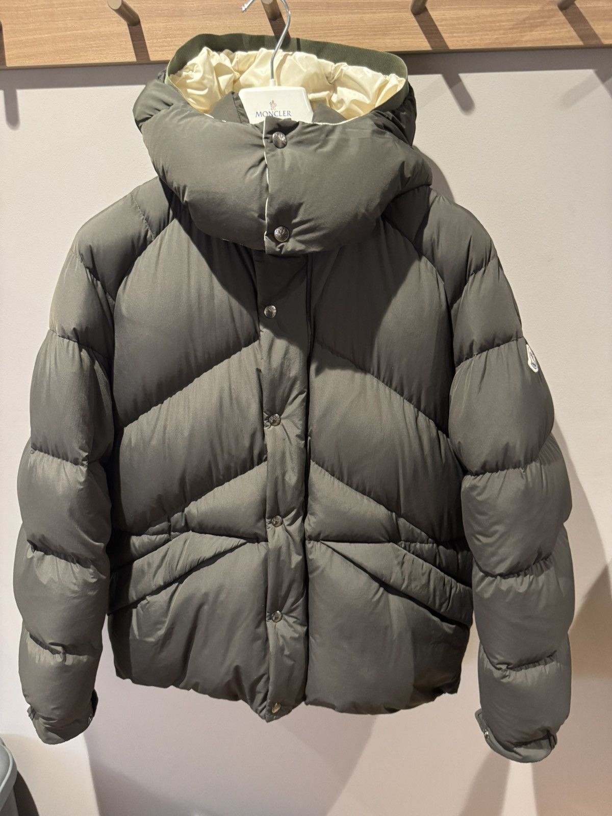 Moncler RARE Moncler Lavaine Puffer Jacket – Khaki Green Size US L / EU 52-54 / 3 - 1 Thumbnail