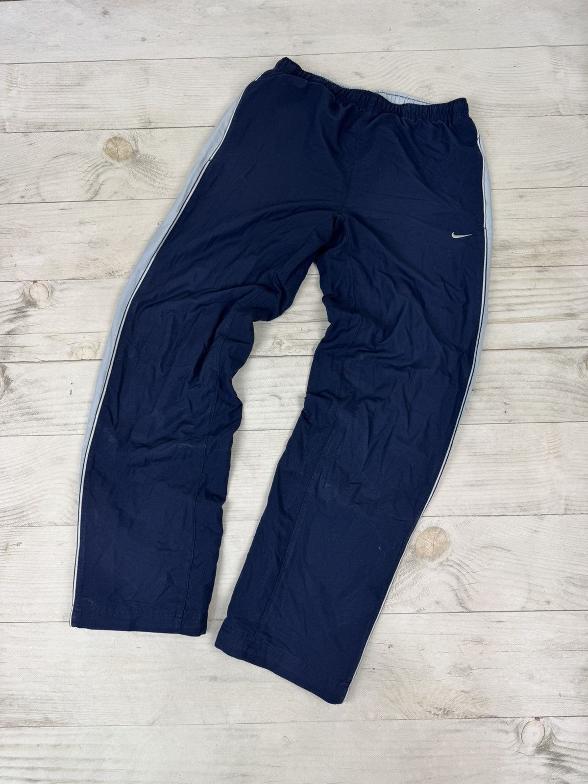 Nike Vintage Nike Track Pants Nylon 00s Swoosh Striped Y2K Size US 32 / EU 48 - 6 Thumbnail