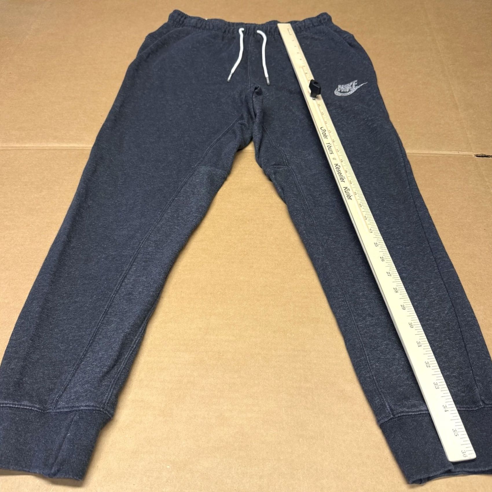 Nike Nike Sweatpants Mens M Gray Fleece Jogger with Swoosh Logo Athletic Drawstring Pockets Slim Tapered 29in Inseam Size US 31 - 6 Thumbnail