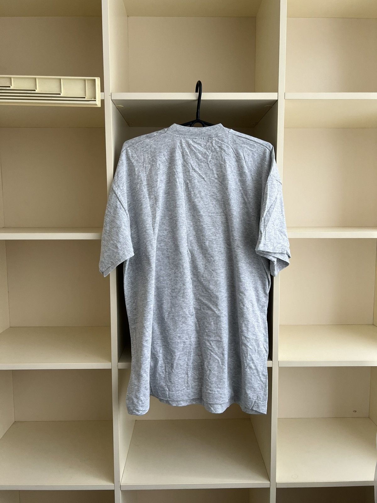 Vintage Vintage 1990s Isle Of Wight Dolphins T-Shirt Screen Stars Size US XL / EU 56 / 4 - 9 Thumbnail