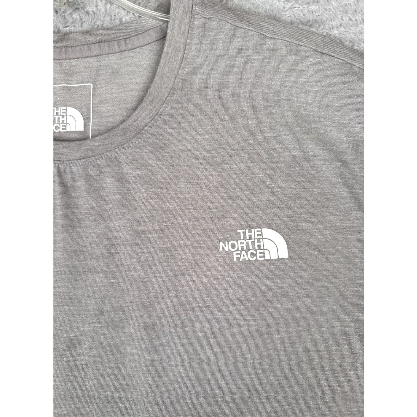 The North Face The North Face Shirt Men L Gray Short Sleeve Crew Neck T-Shirt Logo All Seasons Regular Size US L / EU 52-54 / 3 - 6 Thumbnail