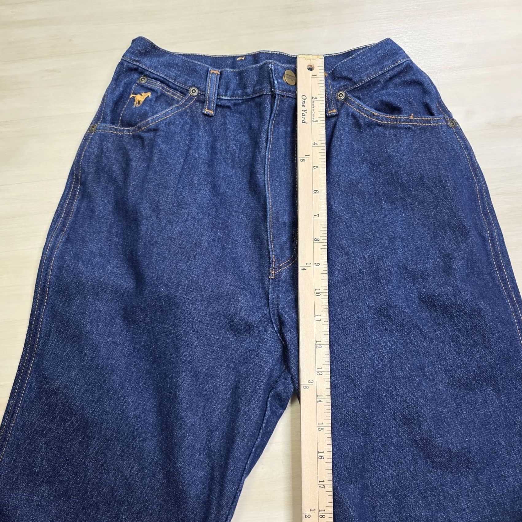 Wrangler VINTAGE Wrangler No Fault Denim Jeans Pony Scovill Zip Dark Women’s 25 x 32 Size 12 5-Pocket USA 70s 80s 90s Cowboy Horse Southwestern Jeans Womens Size 42" / US 20 - 7 Thumbnail
