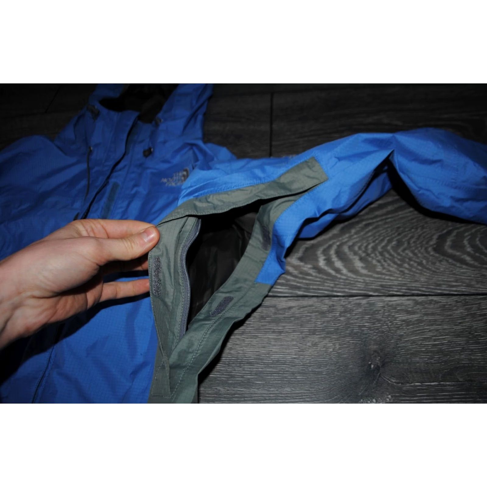 The North Face WOMENS THE NORTH FACE Jacket Blue M Waterproof Breathable Lightweight Shirt Size M / US 6-8 / IT 42-44 - 6 Thumbnail