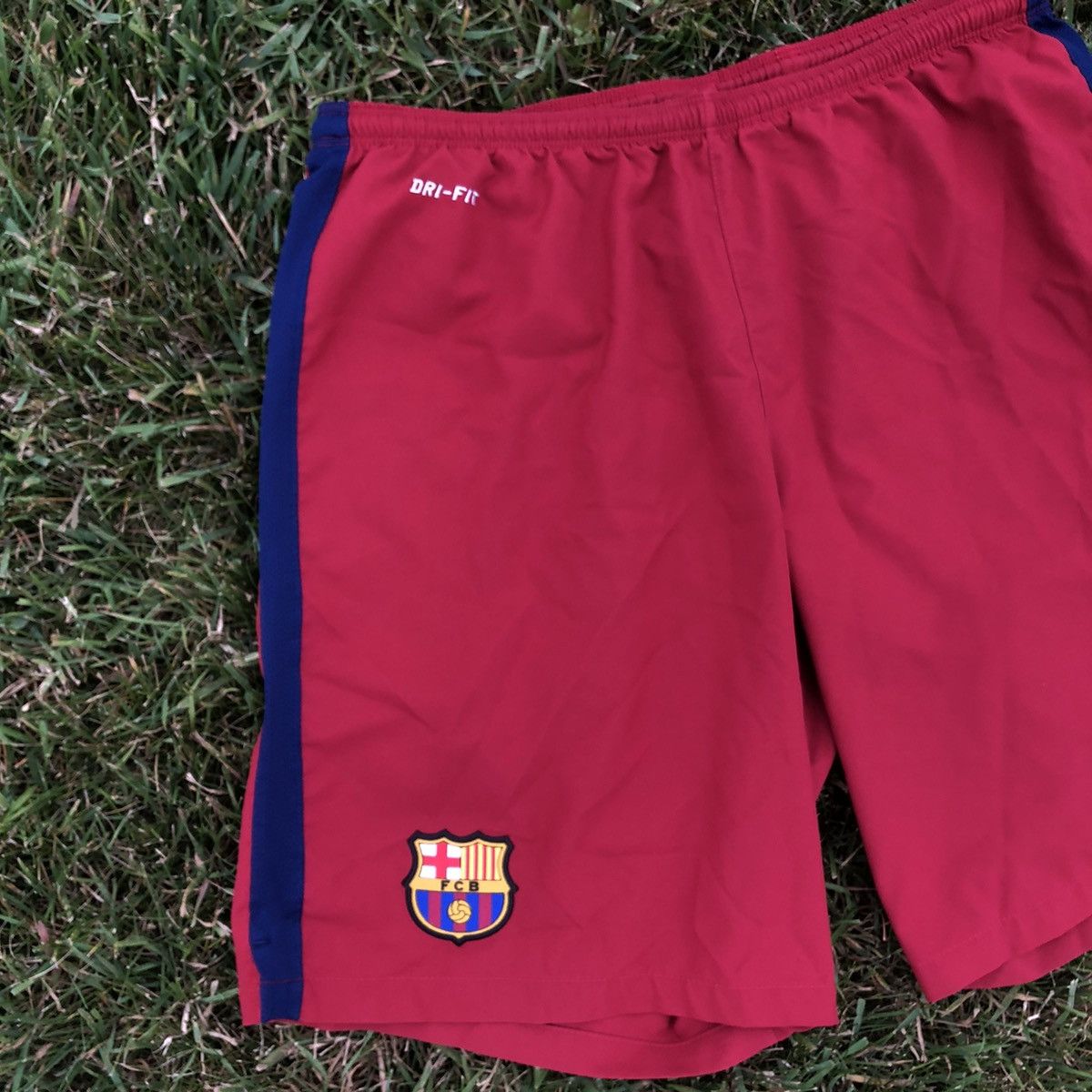 Nike FC Barcelona official Nike shorts Size US 36 / EU 52 - 5 Thumbnail