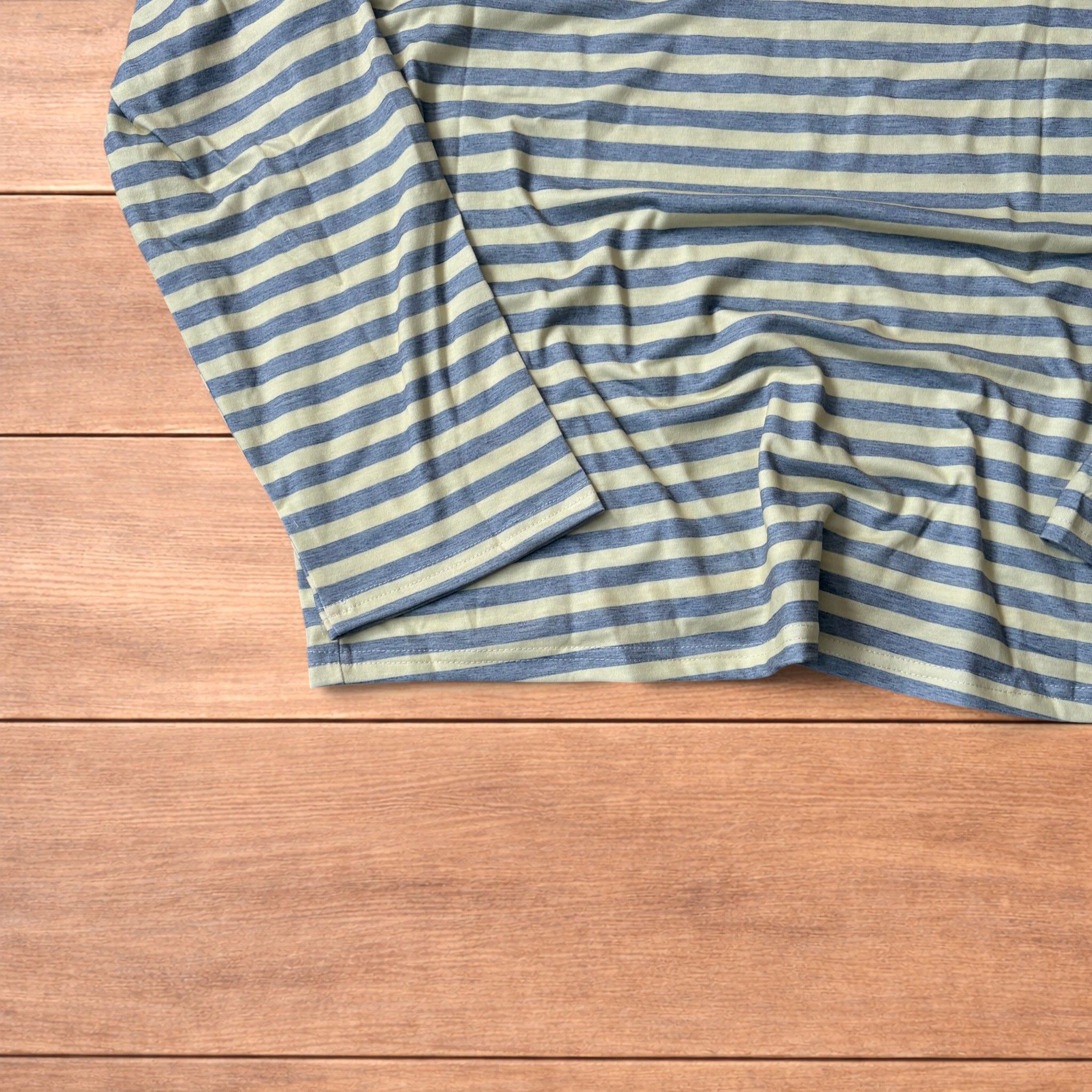 Japanese Brand Relaxed fit striped long sleeve top tshirt in yellow/grey. Size US L / EU 52-54 / 3 - 4 Thumbnail
