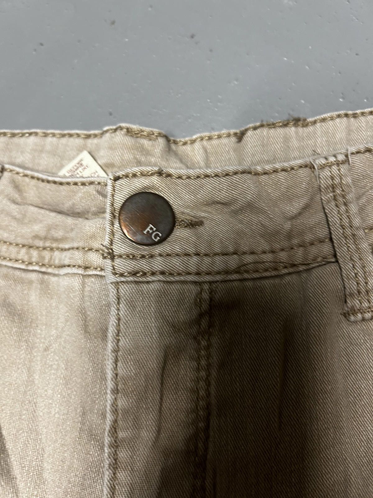 Faded Glory Faded Glory Women's Khaki Shorts - Size 10 Size 28" / US 6 / IT 42 - 3 Thumbnail