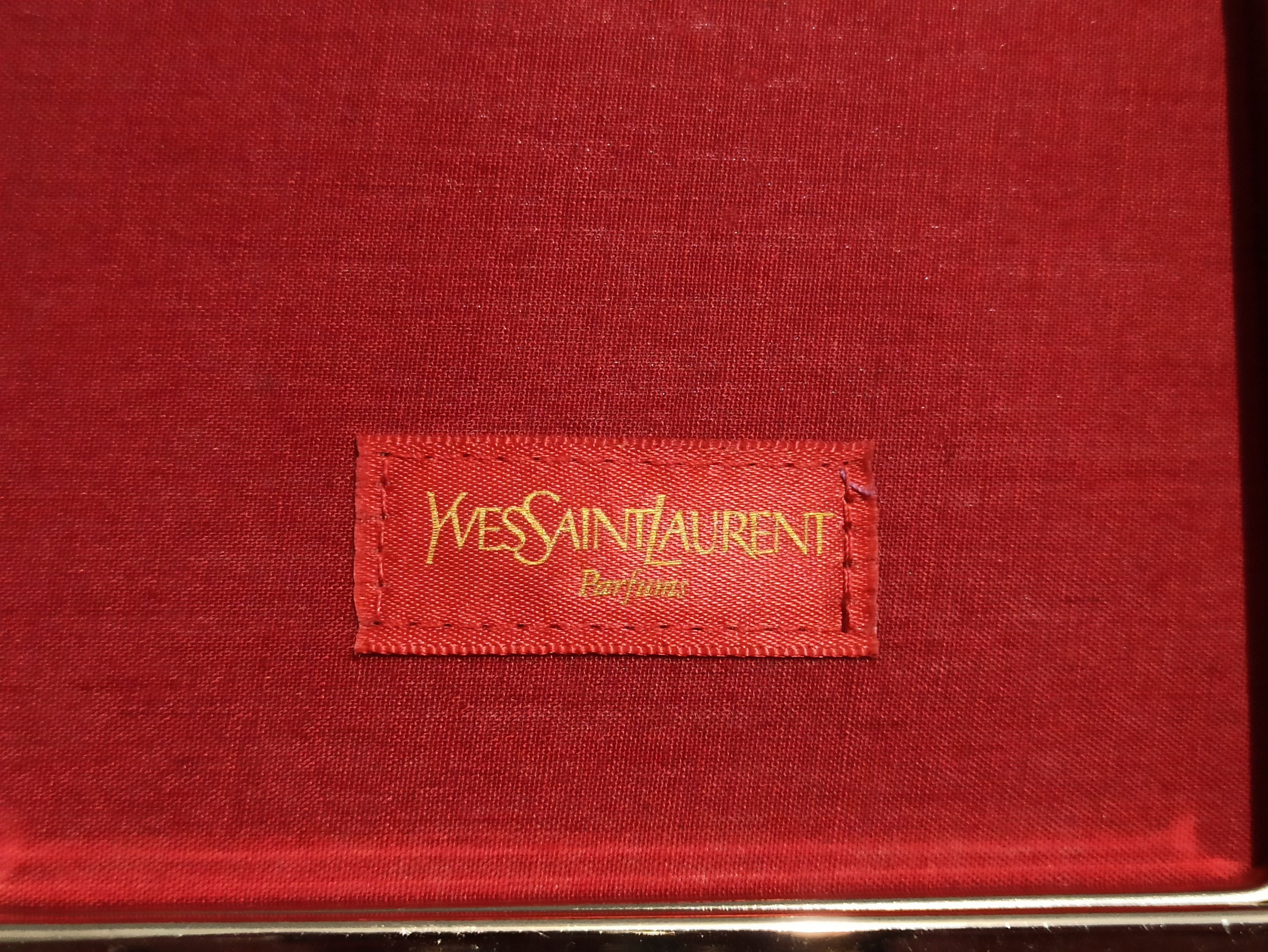 Yves Saint Laurent YSL Vintage Women’s Patent Leather Clutch / Makeup Case Size ONE SIZE - 8 Thumbnail