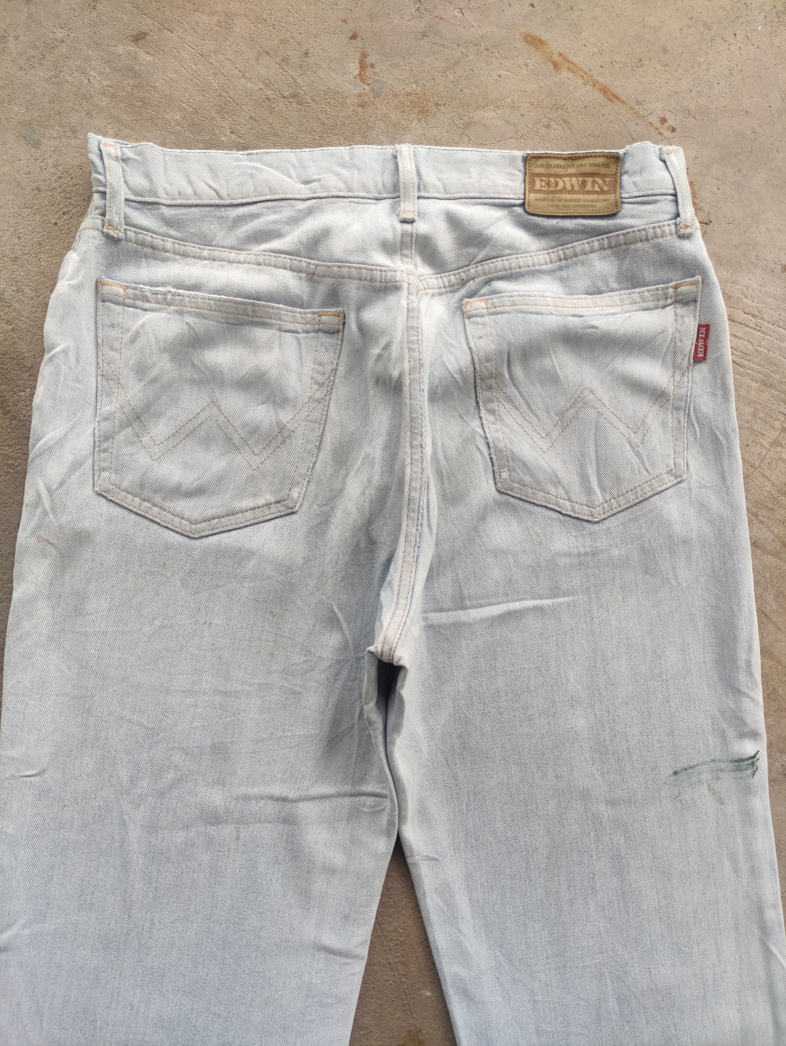 Edwin Vintage Edwin Jean Distressed Faded Denim Size US 33 - 10 Thumbnail
