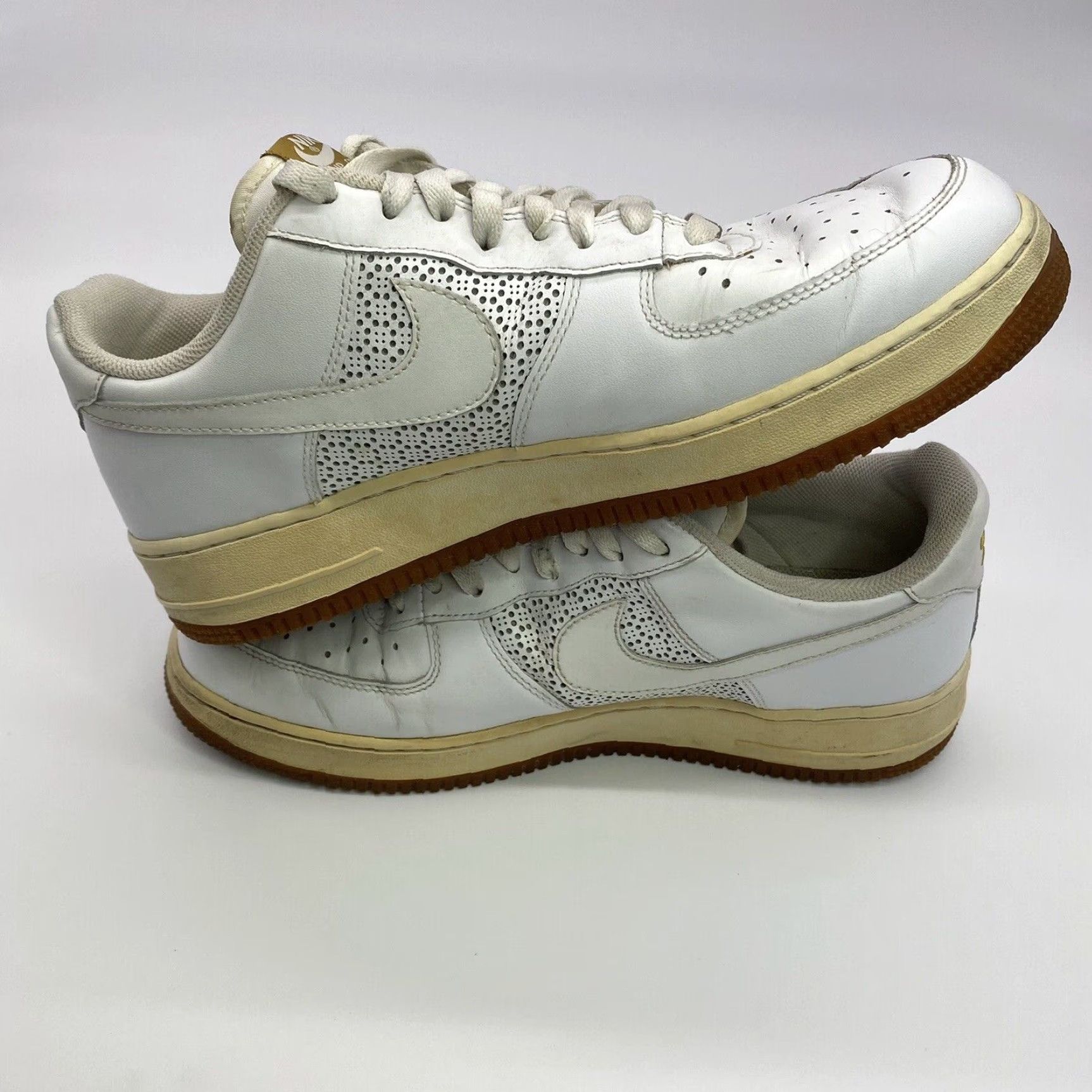 Nike VINTAGE Nike Air Force 1 '07 MENS Sneaker Low Top White Gum Distressed 315122-992 Size 11 Size US 10 / EU 43 - 5 Thumbnail