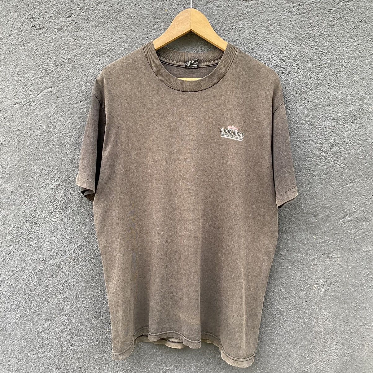 Quiksilver 💥SICK💥 THRASHED Vintage 90s Eddie Aikau Quiksilver ERD TEE Size US M / EU 48-50 / 2 - 2 Thumbnail