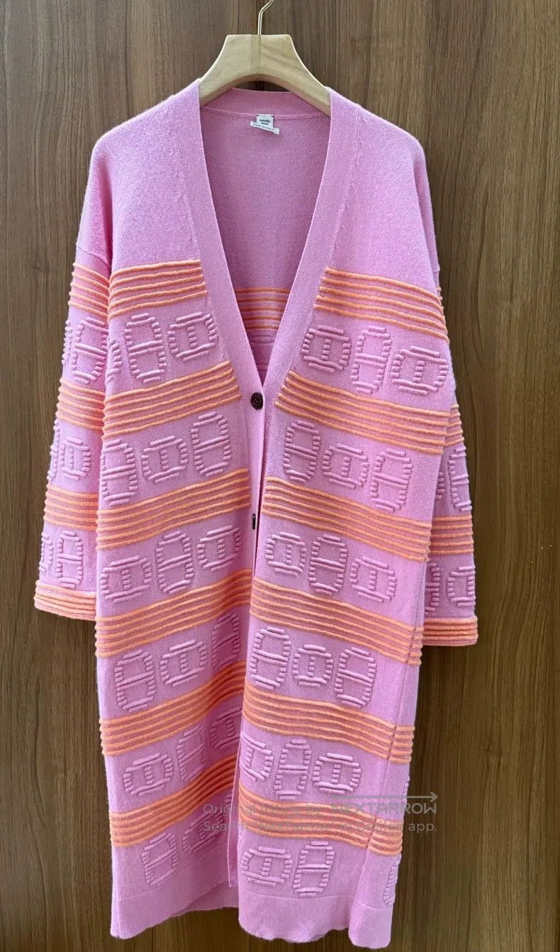 Hermes Hermes Pink cashmere knit cardigan Size XXS / US 00 / IT 34 - 1 Thumbnail