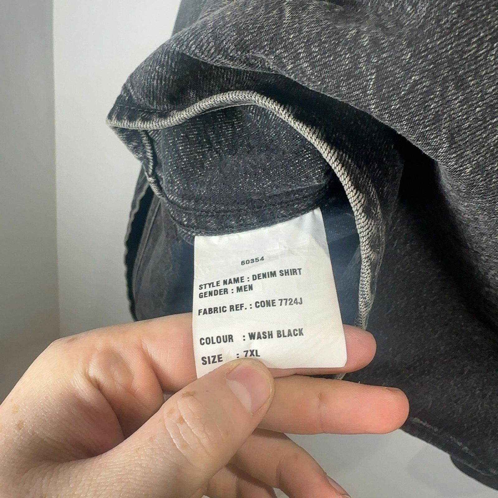 Levi's × Vetements Vetements x Levi's Black Washed Denim Shirt Size 7XL Size US XXL / EU 58 / 5 - 7 Thumbnail