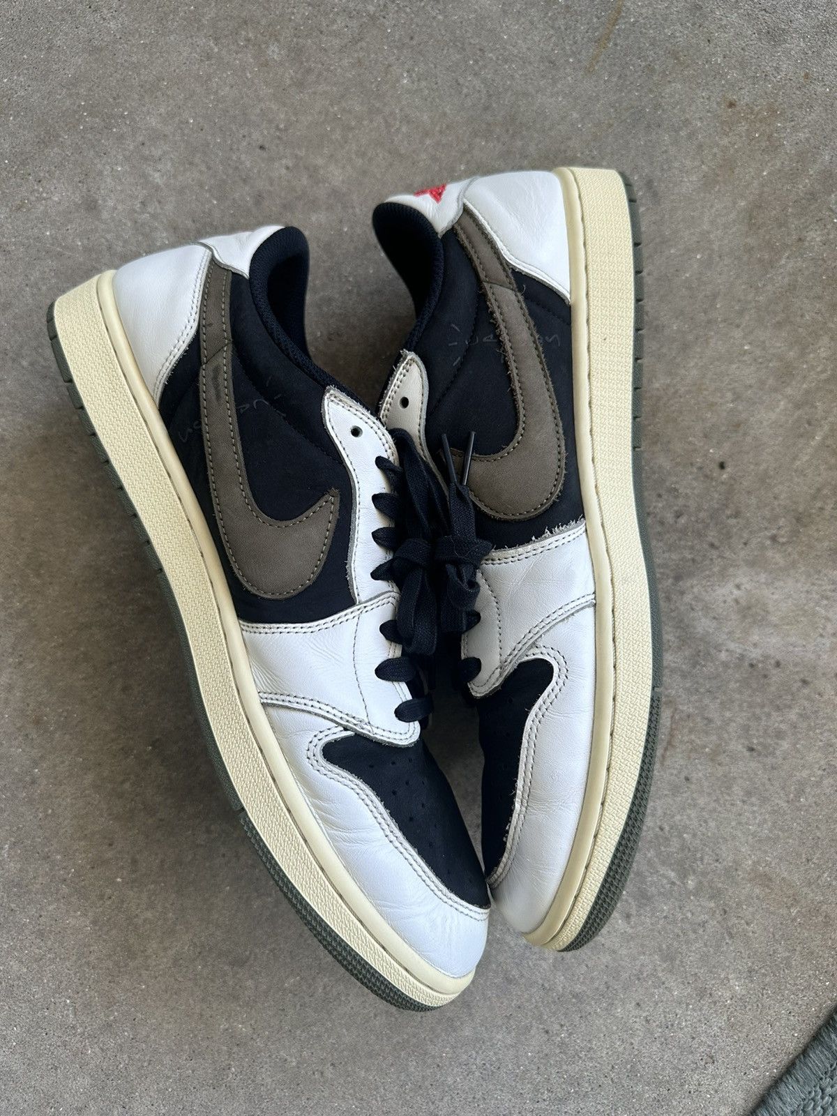 Jordan Brand × Travis Scott Air Jordan 1 Retro Low Travis Scott Olive size 14.5w 13m Size US 13 / EU 46 - 2 Thumbnail