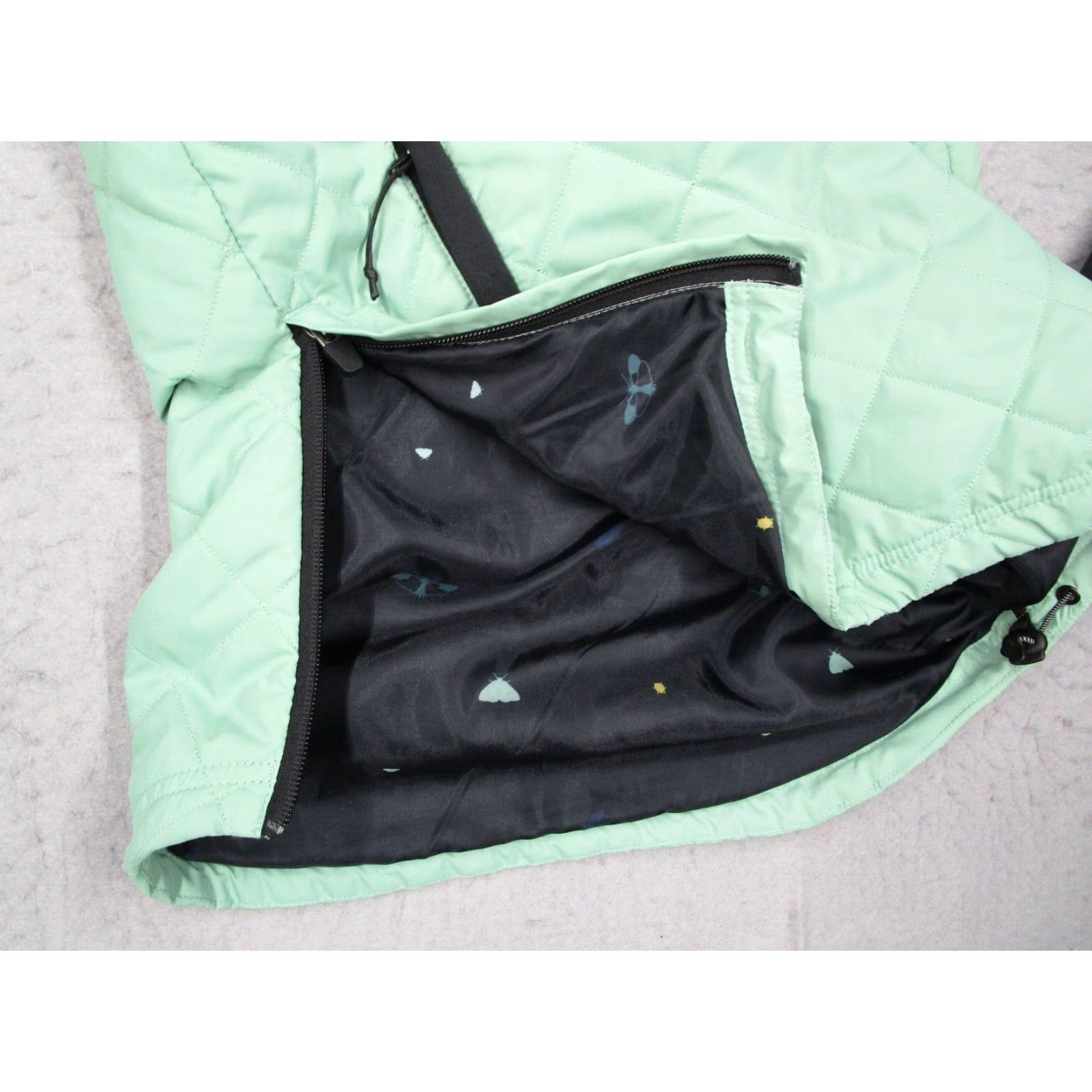 Vintage Saga Outerwear Jacket Women Small Green 1/4 Zip Hooded Quilted Wind-Resistant Pockets Logo Lightweight Regular Zip Polyester Minky? Size S / US 4 / IT 40 - 4 Thumbnail