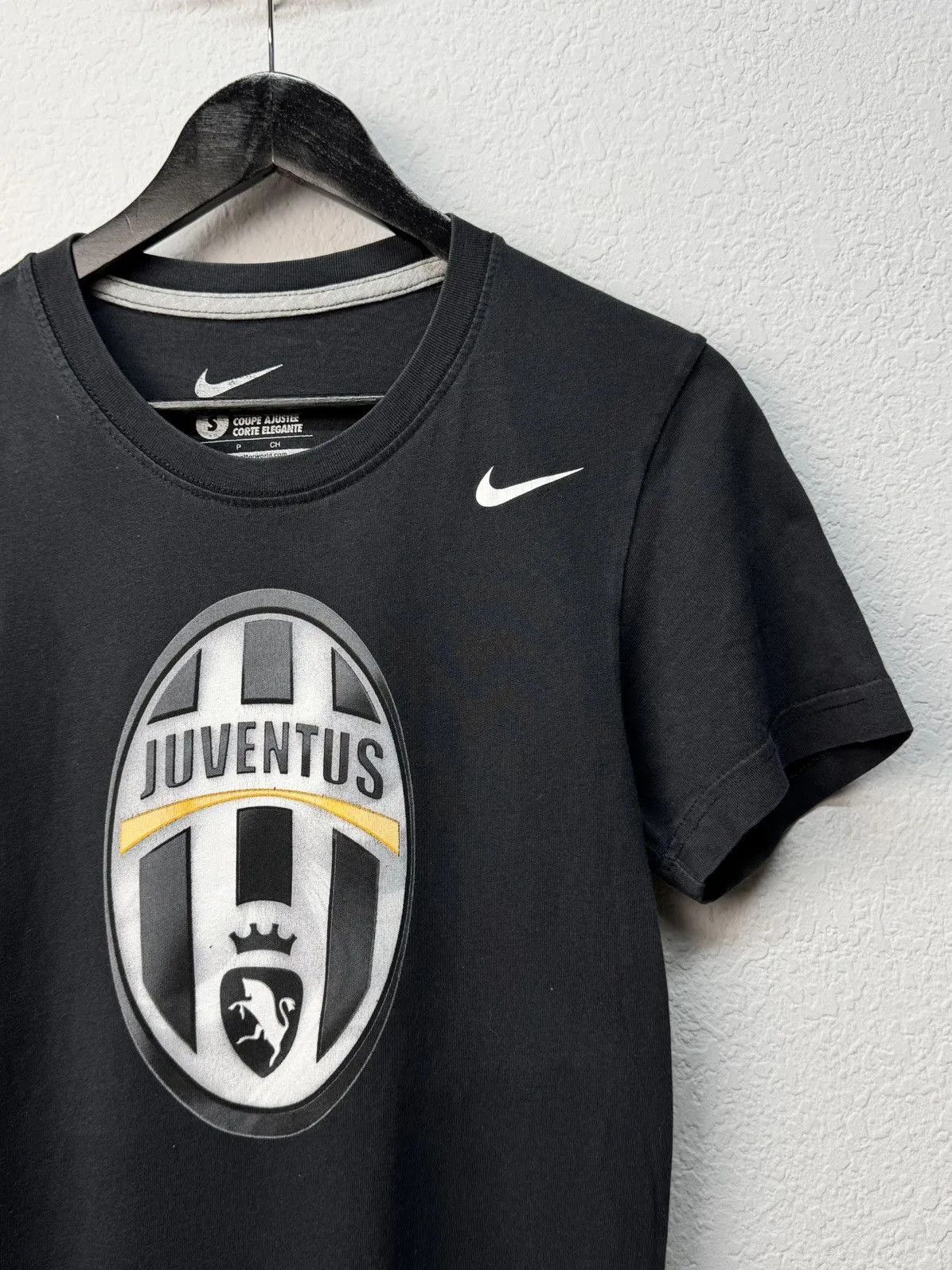 Nike JUVENTUS 2012/13 SOCCER FOOTBALL SHIRT JERSEY NIKE Size US S / EU 44-46 / 1 - 4 Thumbnail