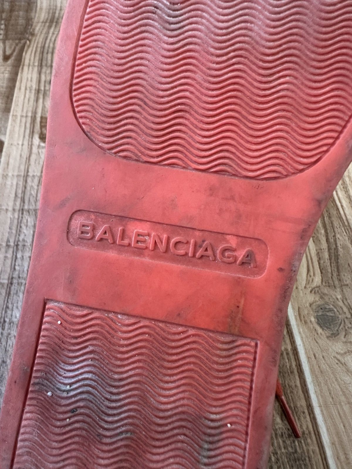 Balenciaga 🔥BALENCIAGA ARENA RED LEATHER LOW TOP SNEAKERS Size US 9 / EU 42 - 19 Thumbnail