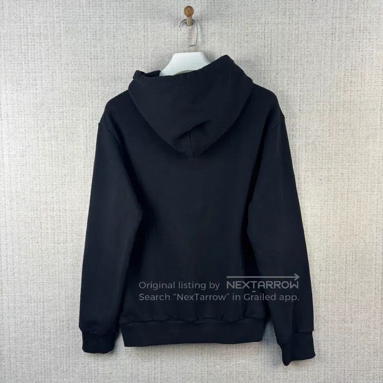 Louis Vuitton Louis Vuitton Letter Logo Embroidered Pin Long Sleeve Hood Size US M / EU 48-50 / 2 - 3 Thumbnail