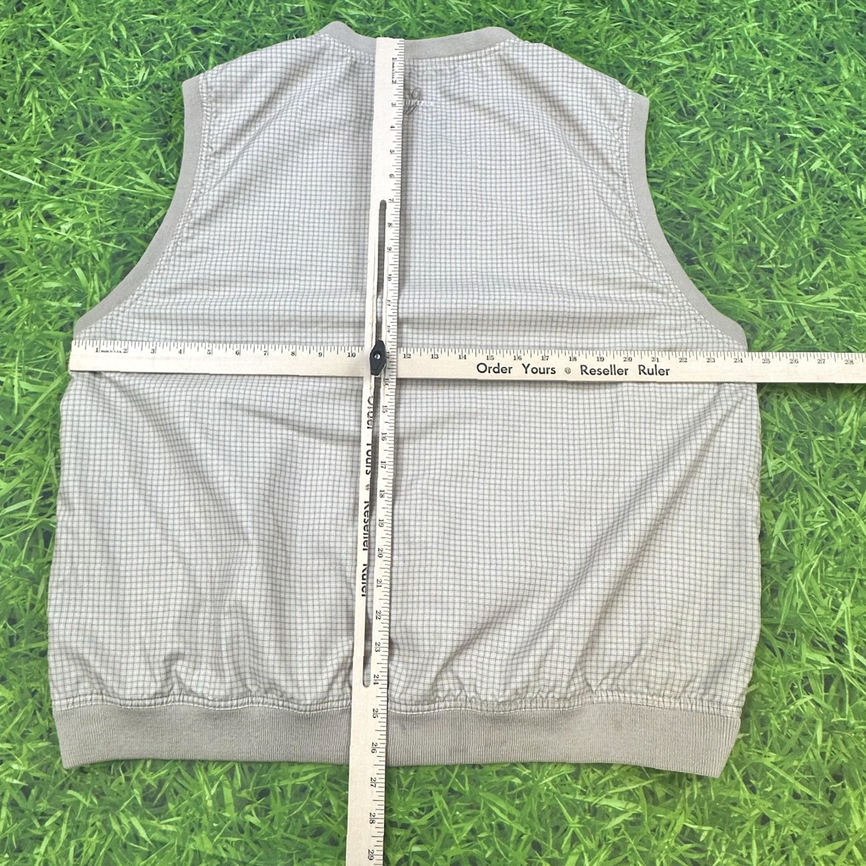 Jantzen Jantzen Mens XL Tan Plaid V Neck Windbreaker Nylon Lined Vest Golf Preppy Lightweight Jacket Size US XL / EU 56 / 4 - 7 Thumbnail
