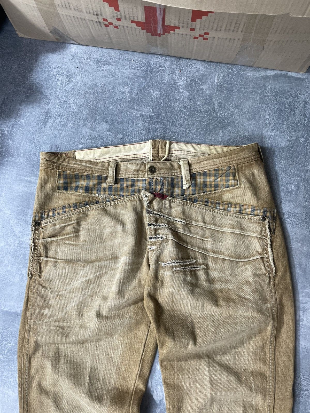 Marithe + Francois Girbaud Marithe Francois Girbaud vintage MFG Y2K buttons pant jeans Size US 33 - 4 Thumbnail