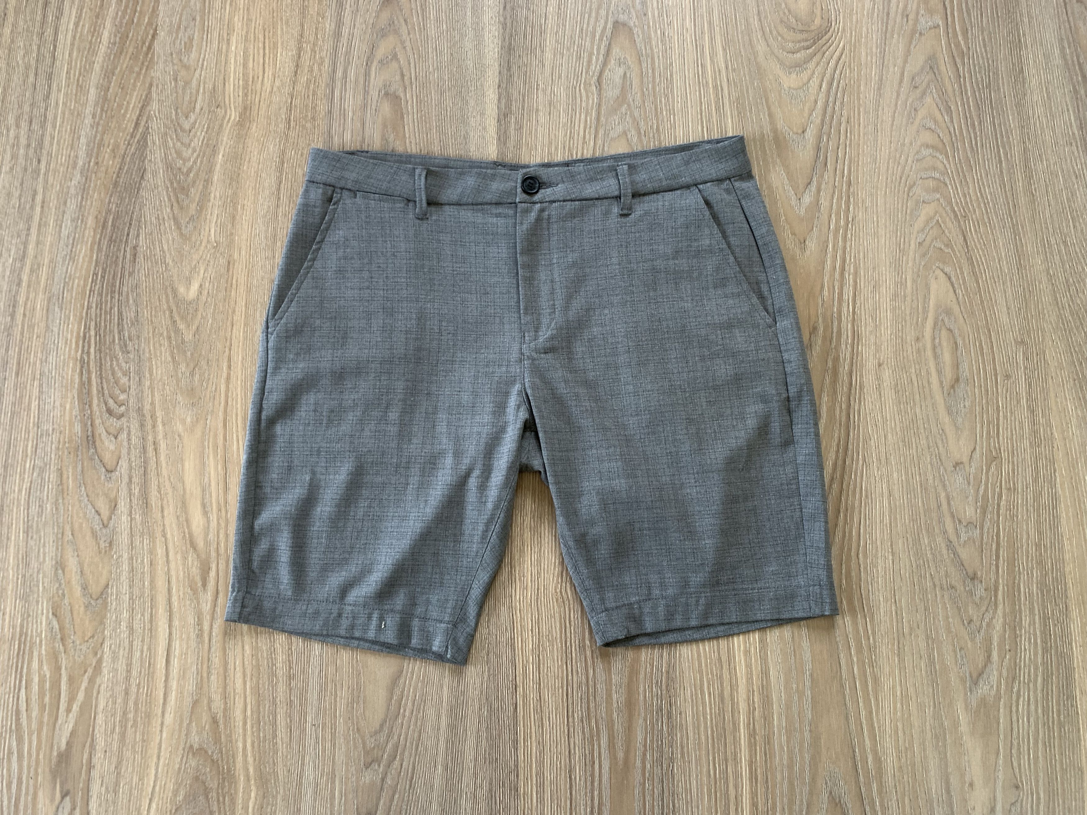 Designer × Vintage Gabba Grey Casual Shorts Size US 38 / EU 54 - 1 Thumbnail