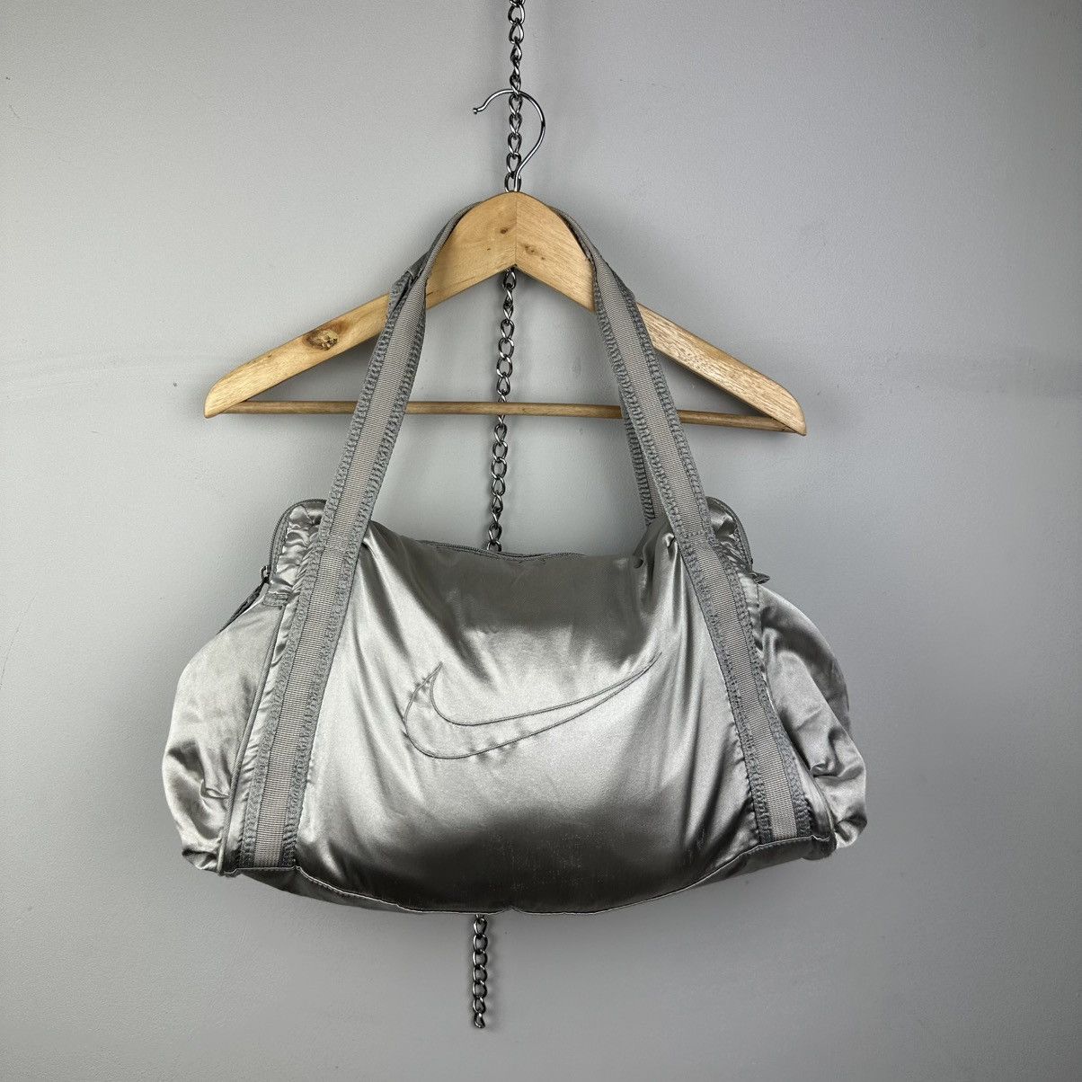 Nike Vintage Nike Silver Nylon Bag Size ONE SIZE - 2 Thumbnail