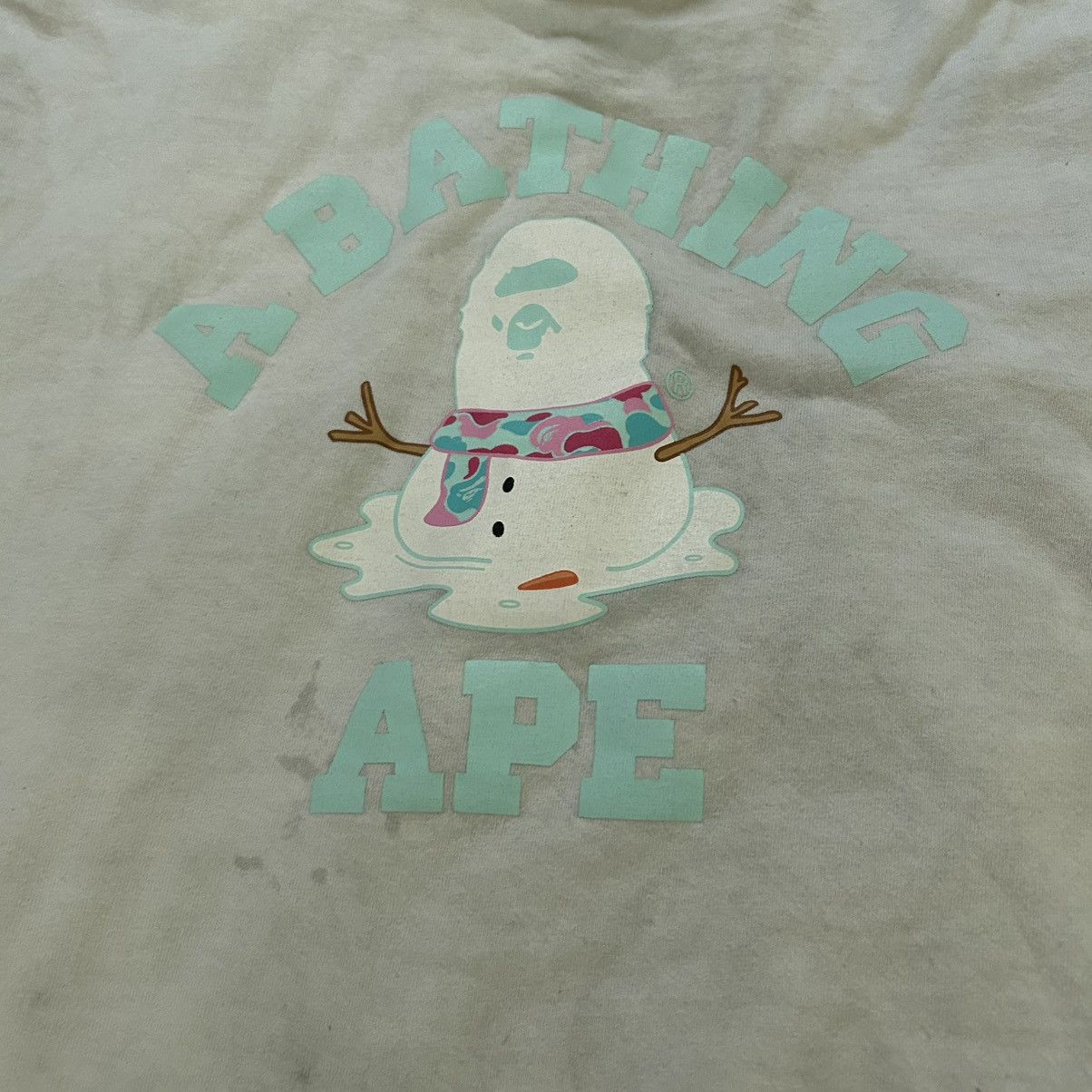 Bape Rare Bape Store Miami Snowman APE tee Size US M / EU 48-50 / 2 - 2 Thumbnail