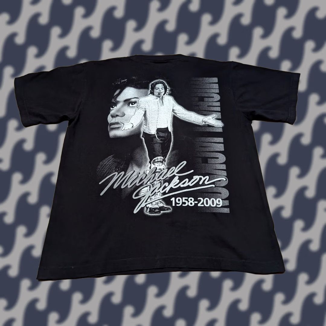 Vintage Hot Ice Michael Jackson Memorial T-Shirt Medium 2009 Pop Music Shirt Adult M Black Moisture Wicking Mens Size M / US 6-8 / IT 42-44 - 1 Thumbnail