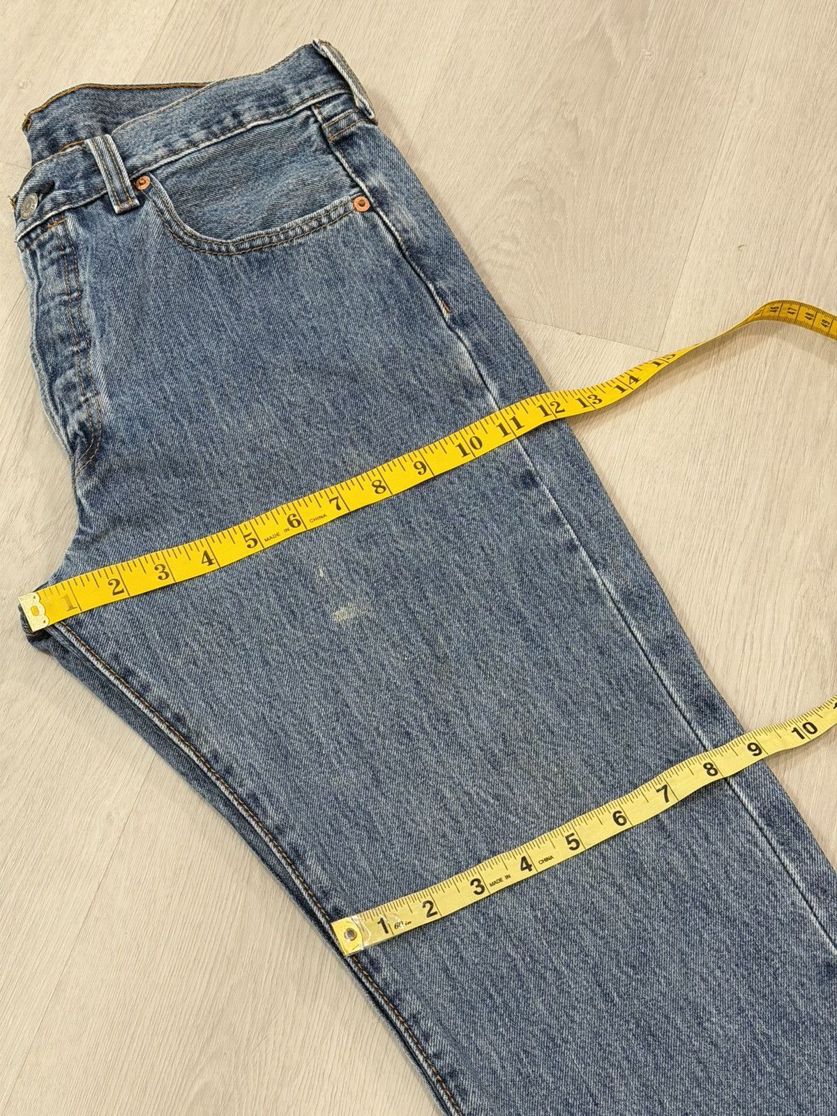 Levi's Vintage Clothing Vintage Levis 501 Jeans 33x32 Blue Straight Leg Button Fly Size US 33 - 8 Thumbnail