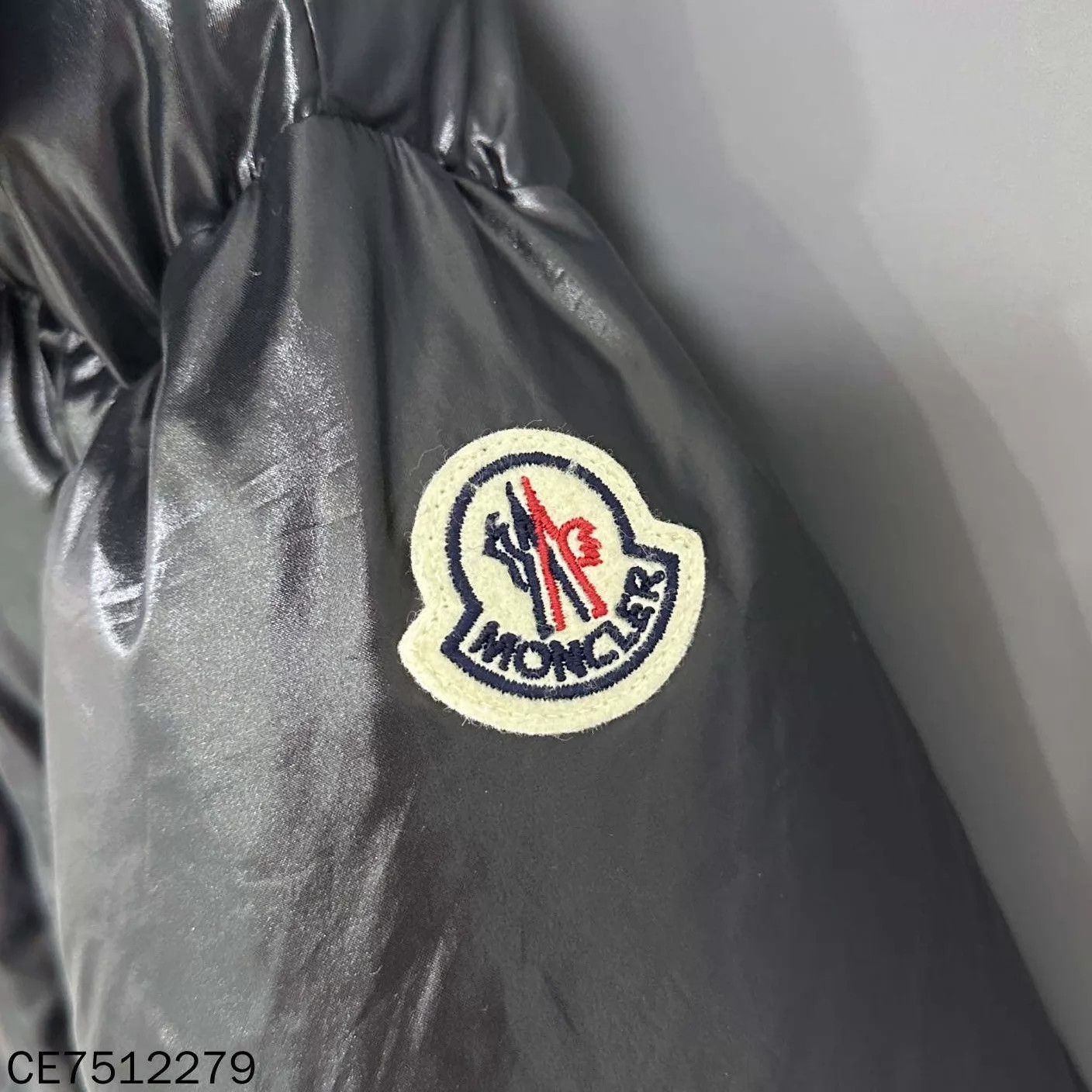 Moncler Moncler Parana Black & Gold Down Jacket Size 1 Size S / US 4 / IT 40 - 4 Thumbnail