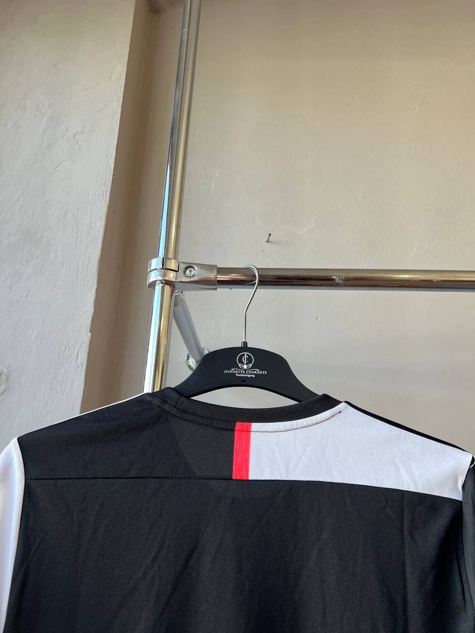 Adidas 2019/20 JUVENTUS FC HOME SOCCER JERSEY FOOTBALL SHIRT XL WMN Size XL / US 12-14 / IT 48-50 - 10 Thumbnail