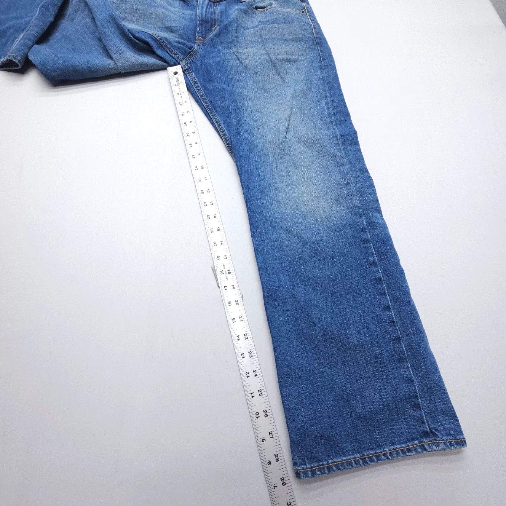 Banana Republic Banana Republic Jeans Mens 36 x 29 Straight Denim Blue Solid Cotton Regular 5-Pocket Vintage? No Size US 36 / EU 52 - 5 Thumbnail