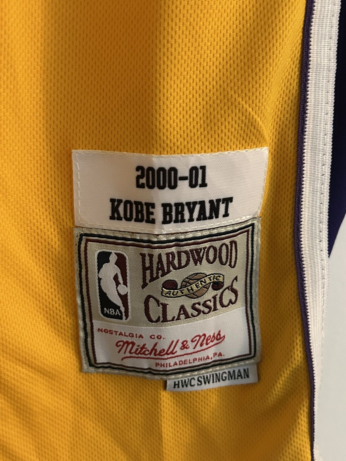 Mitchell & Ness Kobe Bryant Signed Lakers Jersey with COA Hologram Size US XL / EU 56 / 4 - 9 Thumbnail