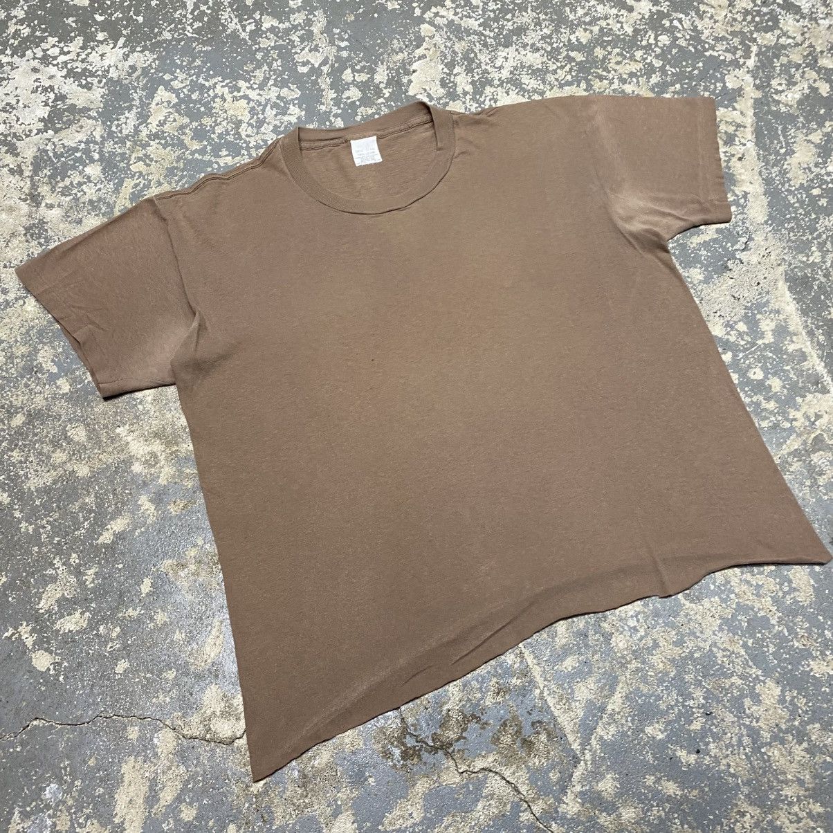 Vintage Vintage Brown Faded Blank Single Stitch Cropped Tshirt Size US L / EU 52-54 / 3 - 8 Thumbnail