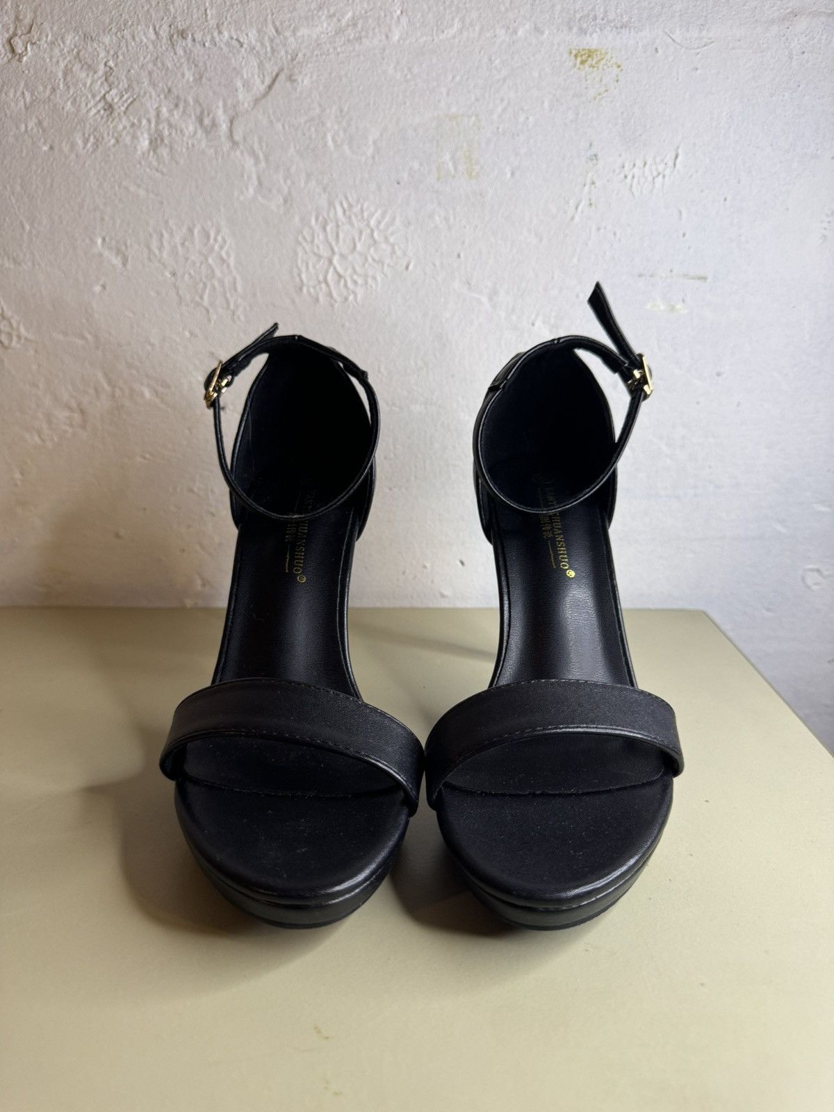 Other Yantuchuanshuo Black Highheels Size US 5 / IT 35 - 1 Thumbnail