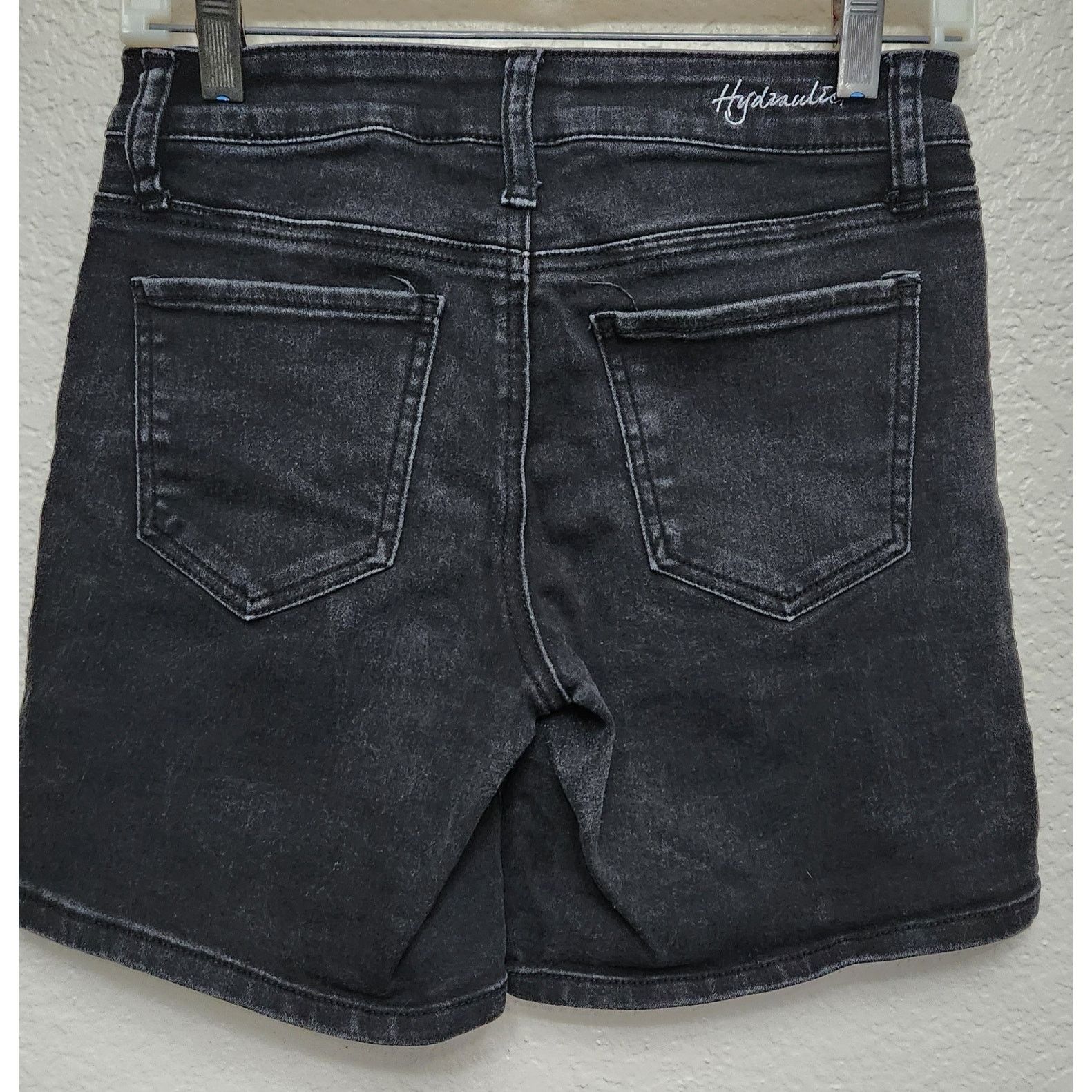 Other Hydraulic Black Lola Mid Rise Curvy Denim Shorts 7 Juniors Size 28" / US 6 / IT 42 - 2 Thumbnail