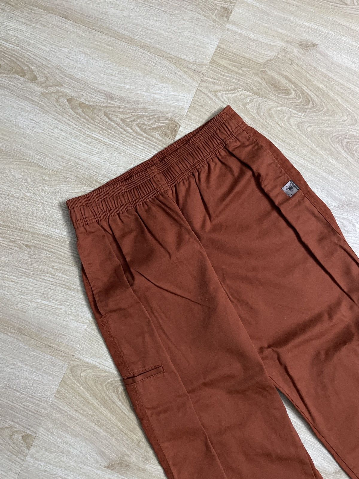 GU × Japanese Brand × Maison MIHARA YASUHIRO MIHARAYASUHIRO X GU CASUAL PANTS Size US 30 / EU 46 - 3 Thumbnail