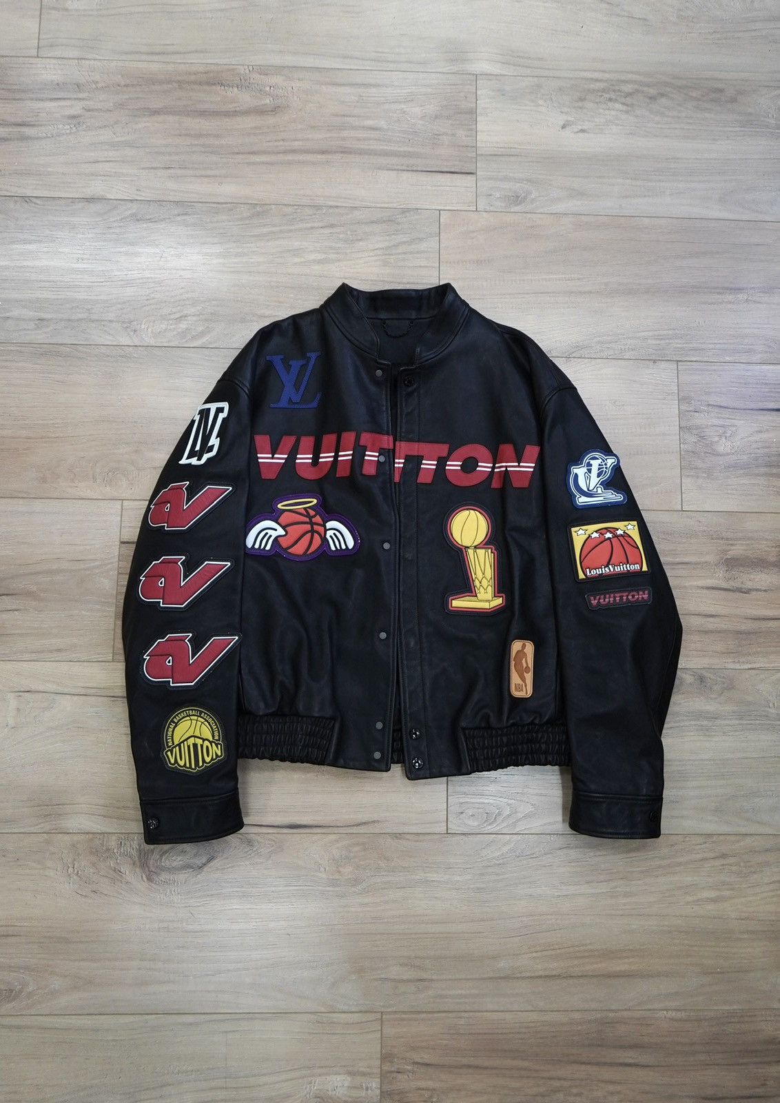 Louis Vuitton Louis Vuitton x NBA Logos Leather Hero Jacket 🏀🏆 Size US L / EU 52-54 / 3 - 1 Thumbnail
