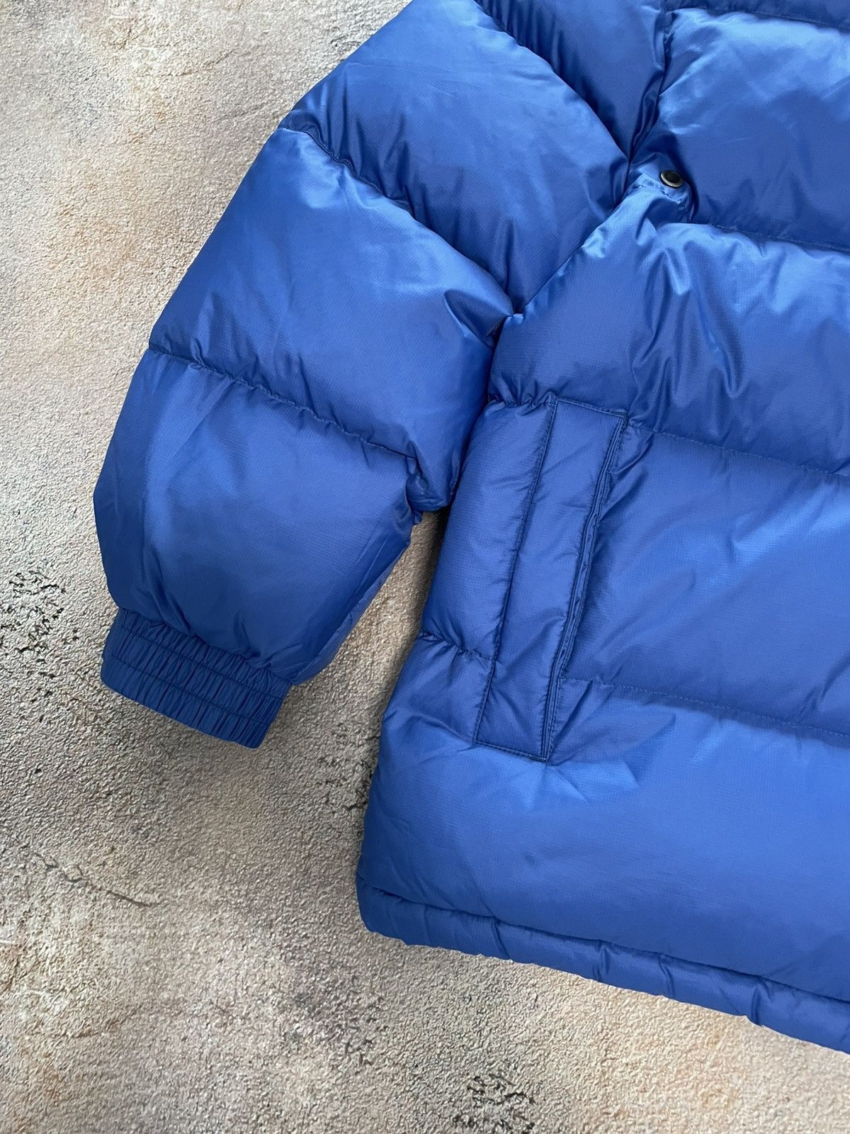 Nike Vintage Nike Small Swoosh Nylon Puffer Jacket Size US XL / EU 56 / 4 - 4 Thumbnail