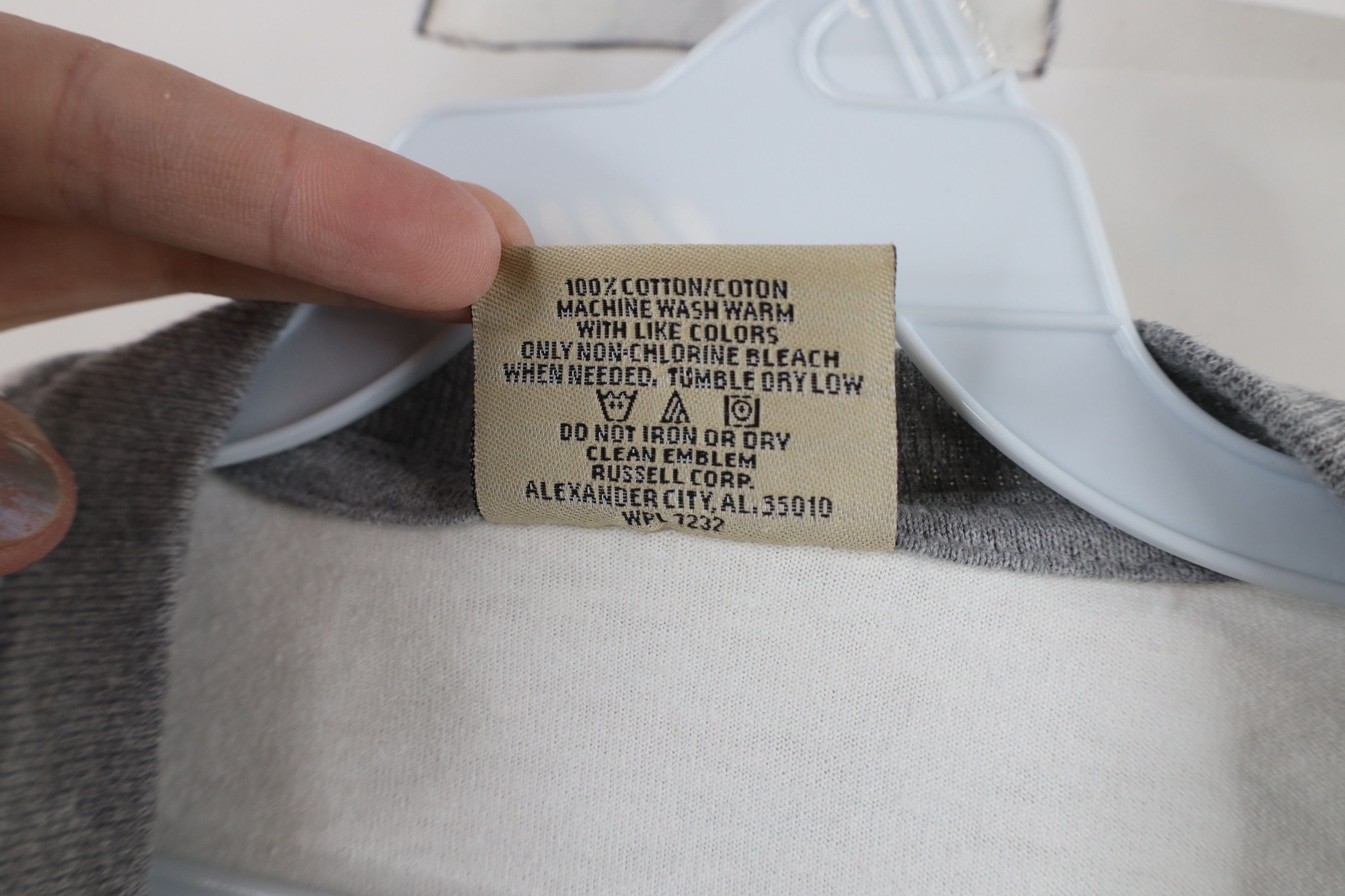 Russell Athletic × Vintage Vintage 90s Russell Athletic Block Short Sleeve T-Shirt Size US XL / EU 56 / 4 - 9 Thumbnail