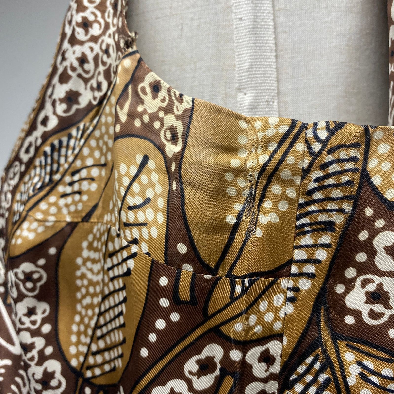 Vintage Vintage Ruth McCulloch Brown Printed 4 Piece Skirt Set Size 36" / US 14 / IT 50 - 16 Thumbnail