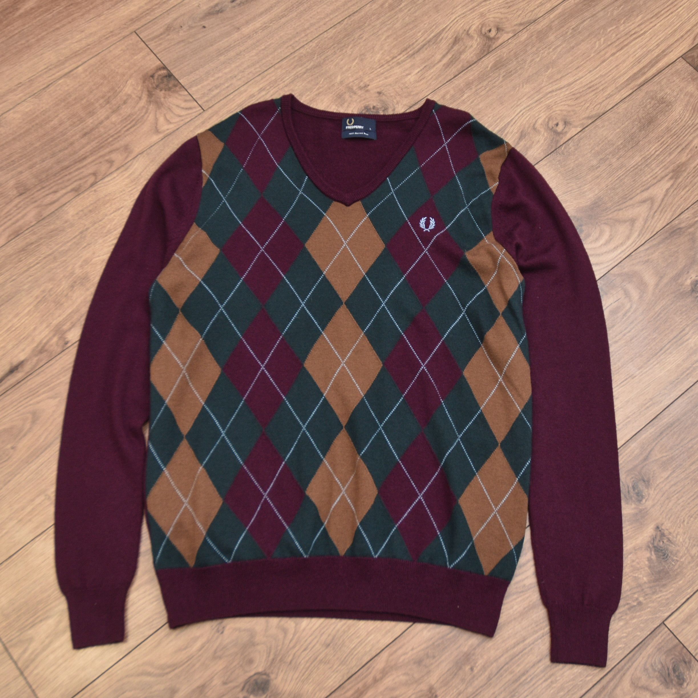 Fred Perry Fred Perry Burgundy V-Neck Argyle Wool Jumper Merino Wool Size US L / EU 52-54 / 3 - 7 Thumbnail