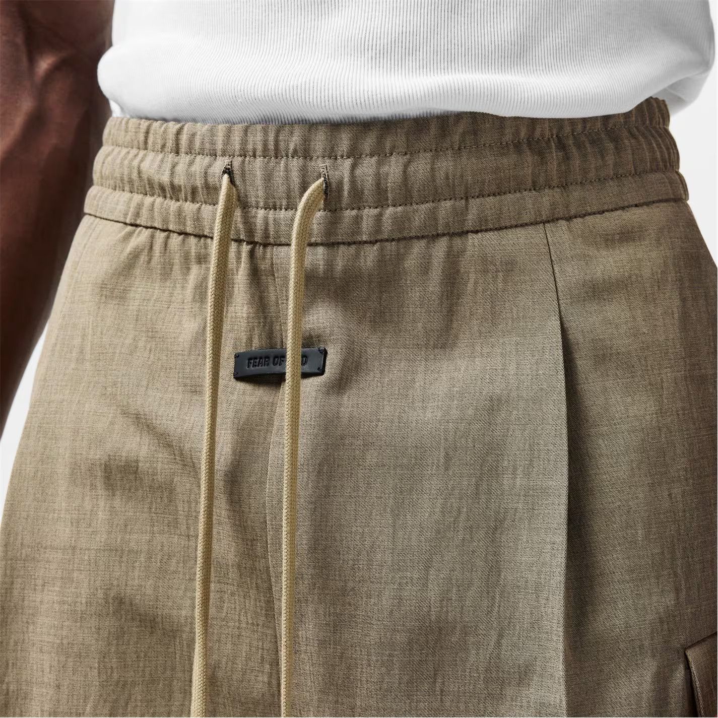 Fear of God o1g2r1mq0426 Relaxed Fit Cargo Shorts in Beige Size US 32 / EU 48 - 4 Thumbnail